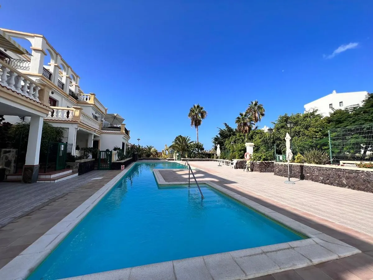Bright And Quiet Windsor Park Apartment Costa Adeje  Spanje