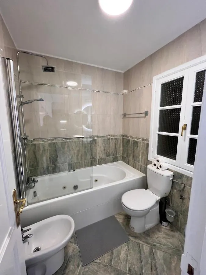 Bright And Quiet Windsor Park Apartment Costa Adeje  Spanje